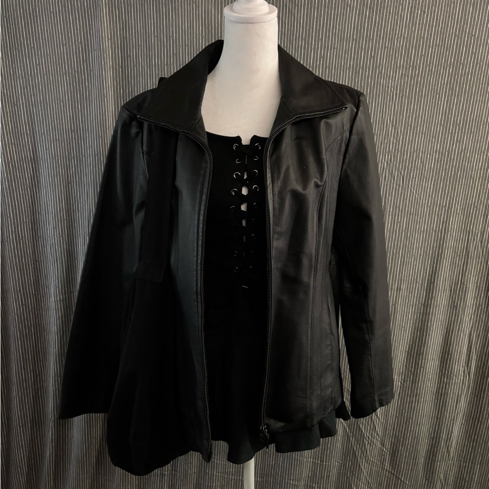 Leather jacket - Picture 4 of 5